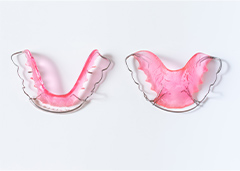 可撤式床矯正装置治療